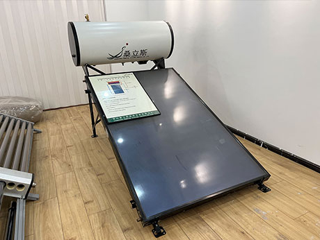 Flat panel pressurized solar water heater